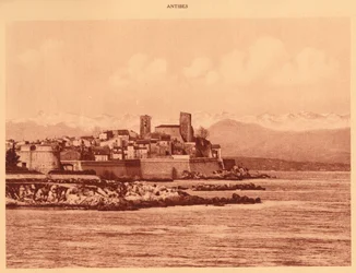 Der Alpenkamm und Antibes, 1930