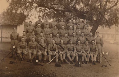 Die Bataillons-Signalmänner des Ersten Bataillons, The Queens Own Royal West Kent Regiment. Poona