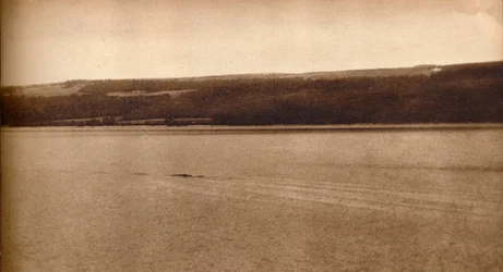 Das Ungeheuer von Loch Ness, 1933, 1938