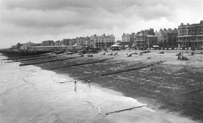 Die Westseefront, Worthing, West Sussex, um 1900er-1920er Jahre