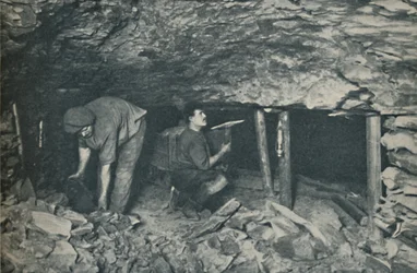 Unbewusste Helden, die in Gefahr arbeiten, ca. 1935
