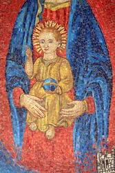 Jungfrau und Kind, Italien. Basilika der Verkündigung, Nazareth, Israel