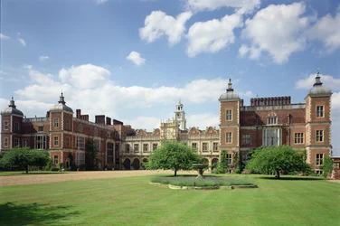 Außenansicht von Hatfield House, Hertfordshire, erbaut 1607-12
