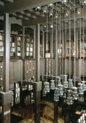 Innenansicht der Glasgow School of Art, Bibliothek, Schottland, UK; erbaut 1897-1909