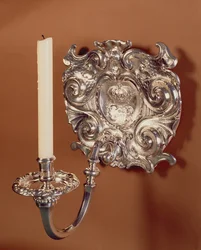 Wandleuchter, einarmig, im anglo-niederländischen Stil der Restaurationszeit, 1668-90