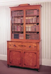 Sekretär-Bücherregal im Hepplewhite-Stil