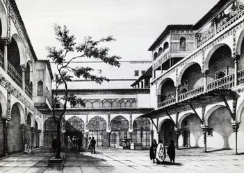 Hof der Kasbah-Festung in Algier