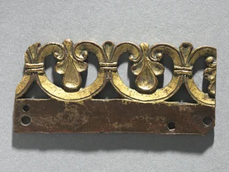 Fragment eines Zierkamms von einem Reliquienschrein, ca. 1165-1180