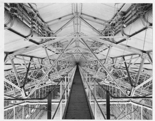 Gangway im Dach des starren Luftschiffhangars in RNAS Pulham