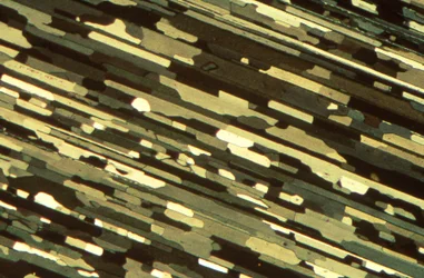 Mikrographien (Licht) Eloxiertes extrudiertes Aluminium, Lichtmikrographie