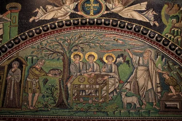 Mosaik aus dem Alten Testament "Opferung Isaaks". Basilika von San Vitale. 6. Jahrhundert, Ravenna, Italien. UNESCO