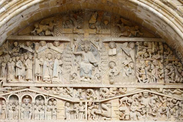 Tympanon der Abteikirche Sainte Foy: Christus in Herrlichkeit & Jüngstes Gericht, Conques, Frankreich