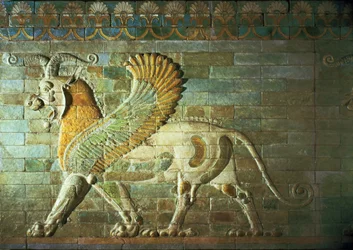 Sphinx, Detail von einem Fries, mesopotamisch, ca. 500 v. Chr.