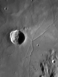 Triesnecker-Krater und Rille