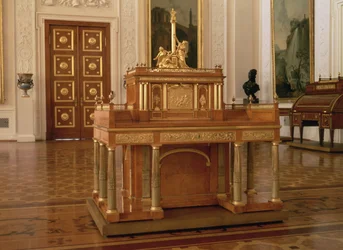 Schreibtisch mit kleinem Schrank, von David Roentgen (1743-1807), Neuwied
