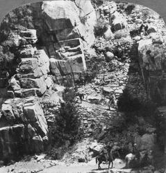 Aufstieg auf den steilen Zickzackpfad am östlichen Ende des Yosemite-Tals, Kalifornien, USA, 1902