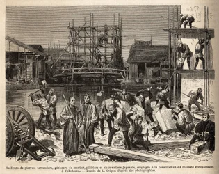 Eine Baustelle für ein europäisches Haus in Edo (Tokio) mit Steinschneidern, Erdarbeitern, Mörtelmischern, Pflastern und Zimmerleuten. Gravur zur Illustration der Reise nach Japan, von Aime Humbert, Minister der Schweizerischen Eidgenossenschaft, veröffent