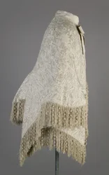 Bertha Palmers Mantel, ca. 1870 (Seitenansicht), Gerippte Seidenmoiré, Fransen und Kristallperlen