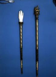 Zepter, die bei der Krönung Napoleons zum König von Italien verwendet wurden, darunter die Hand der Gerechtigkeit