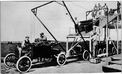 Die ersten Produktionslinien der Ford Motor Company