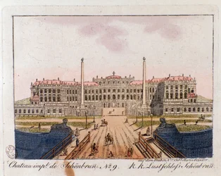 Ansicht des kaiserlichen Schlosses Schönbrunn (16.-17. Jahrhundert) in der Nähe von Wien, Österreich Gravur von 1815 Private Sammlung