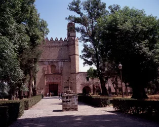 Kunst Mexiko: Blick auf das Augustinerkloster (Kloster San Augustin Acolman) aus dem Jahr 1571