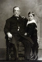 Porträt von Louis Pasteur (1822 - 1895) und seinem Enkel Louis Pasteur Vallery-Radot im Jahr 1893