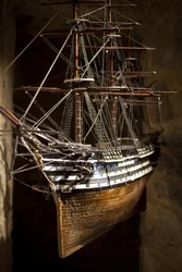 Das Marengo. Votivmodell, von vorne gesehen, nach 1810. Modell aus Holz, Tapferkeit und Pflanzenfasern. Marinemuseum von Brest.