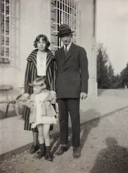 Drei Mitglieder der Familie Torrigiani in der Villa in Vico d