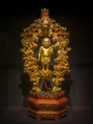 Siddhartha ondoye von den neun Drachen