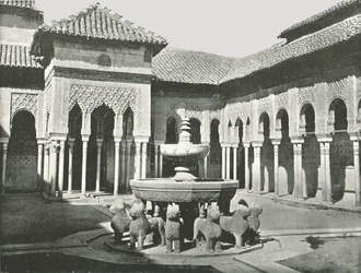 Der Löwenhof, Alhambra, Granada, Spanien, 1895