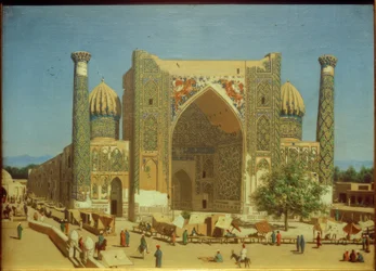 Shir-Dor-Medrese auf dem Registan-Platz in Samarkand