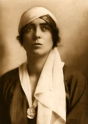 Lady Constance Stewart Richardson, ca. 1913