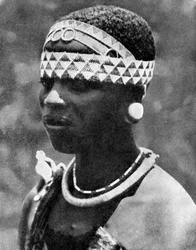 Die Frau eines Angoni-Häuptlings, Mosambik, Afrika, 1936