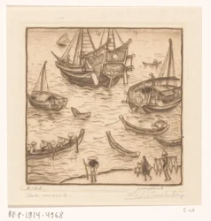 Schiffe in einer Bucht an der Ostküste von Lombok