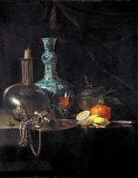 Stillleben mit einer Pilgerflasche, Kerzenhalter, Porzellanvase und Früchten, 17. Jahrhundert