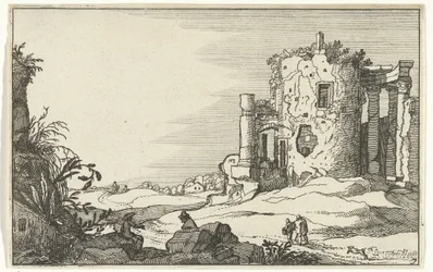 Ruine eines von Säulen umgebenen Tempels