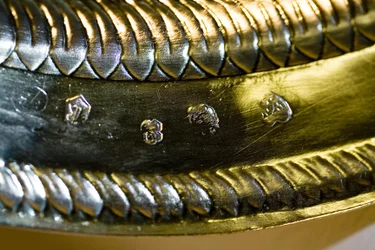 Charles II Salver auf Fuß