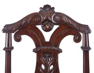 Detail eines Paares von Dielenstühlen aus der Zeit Georgs II., ausgeführt von James Moore dem Jüngeren, ca. 1727-31