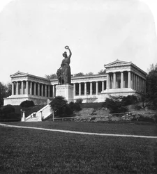 Die Ruhmeshalle und Bavaria-Statue, München, Deutschland, um 1900