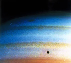 Wolkenmuster auf Saturn, fotografiert von Voyager 1