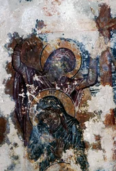 Heilige, beschädigtes Fresko in der byzantinischen Kirche Agios Constantinos und Agia Eleni, Voukolies, Kreta, Griechenland (Foto)