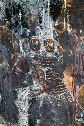 Soldat, beschädigtes Fresko an der Decke der Kirche von Agios Vasileios, Vavouledo, Kreta, Griechenland (Foto)